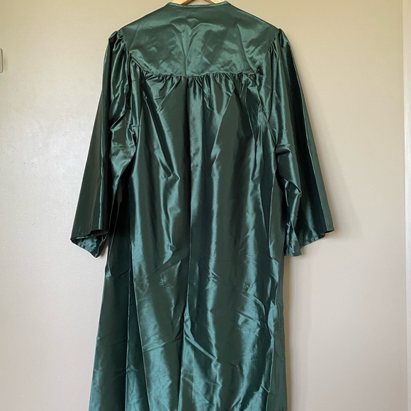 Collegiate Graduation Gown in Emerald Green - Picture 2 of 4
